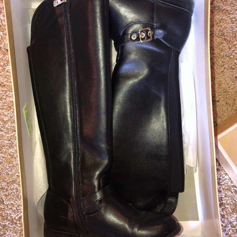 Michael Kors girl boots